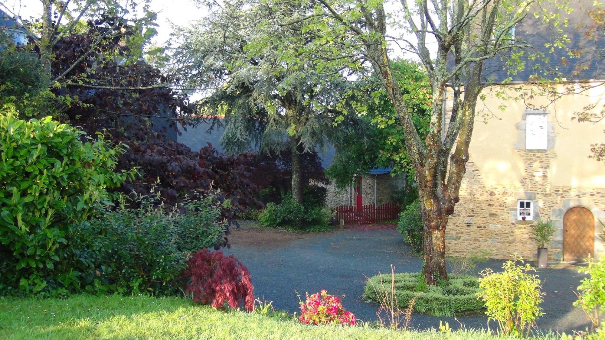 Le Clos Des Tilleuls D Day Home, Chambres D'Hotes, Suite Avec Sauna Privatif, Suite Avec Balneotherapie Privative, En Supplement Option Spa Bain A Remous La Vendelée Dış mekan fotoğraf