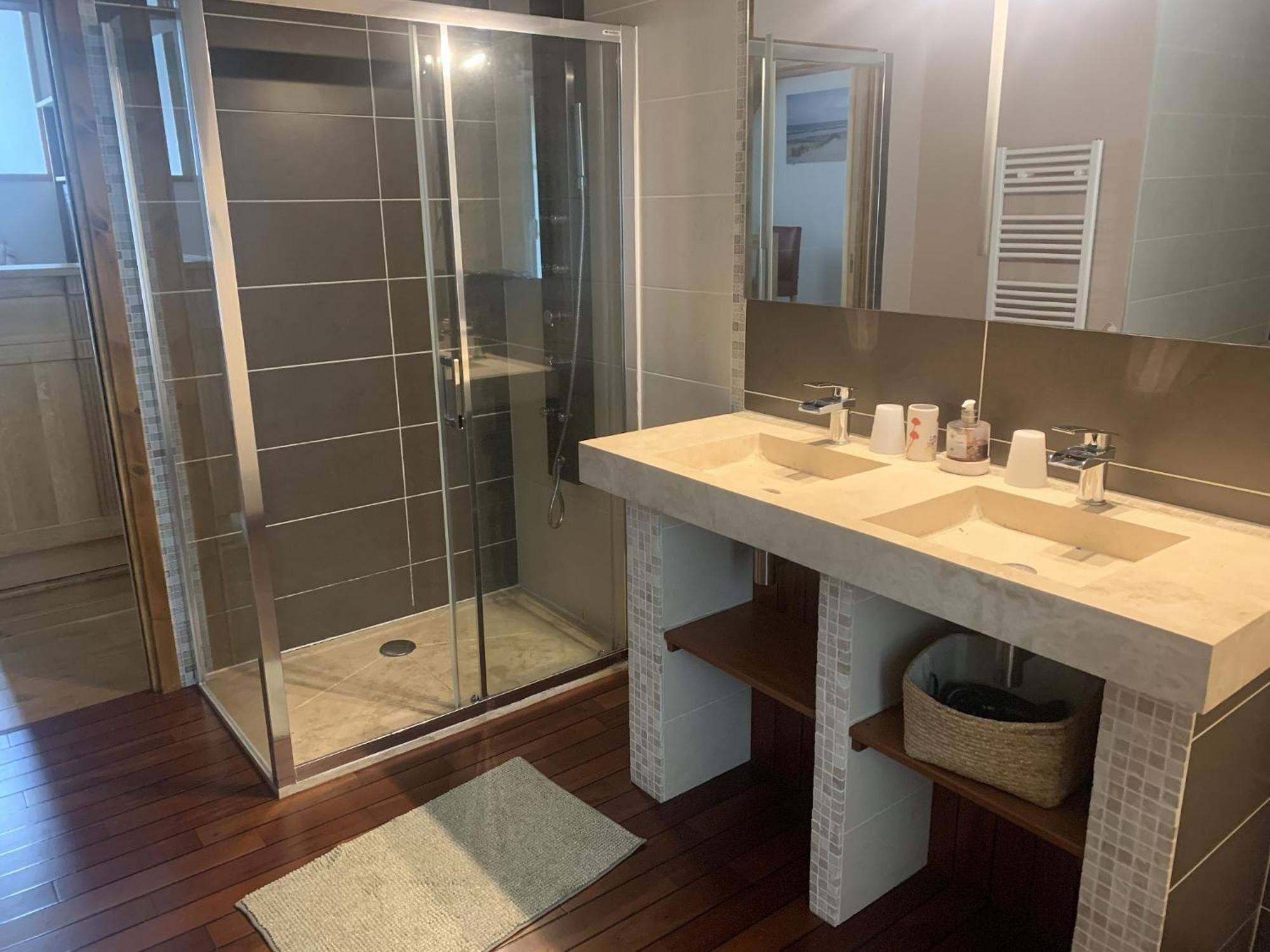 Le Clos Des Tilleuls D Day Home, Chambres D'Hotes, Suite Avec Sauna Privatif, Suite Avec Balneotherapie Privative, En Supplement Option Spa Bain A Remous La Vendelée Oda fotoğraf